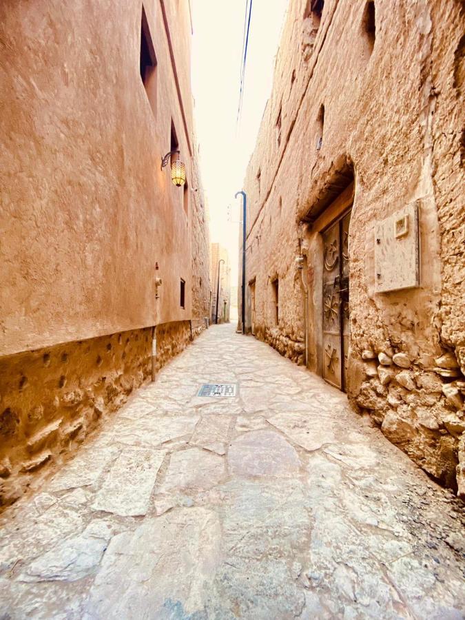 Jawharat Alaqar Inn نزل جوهرة العقر Nizwa Exteriör bild