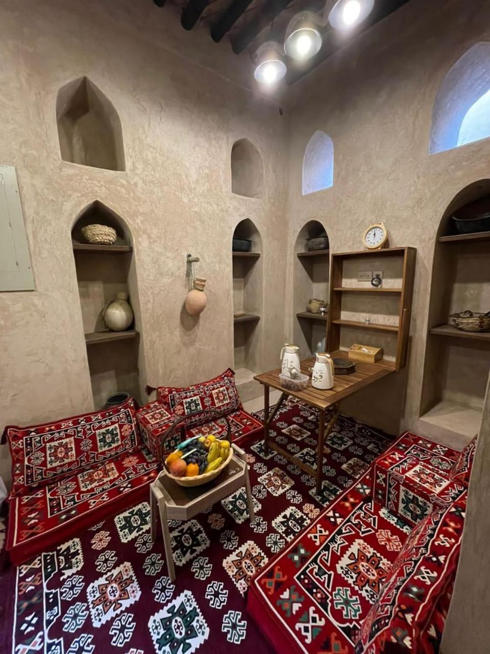 Jawharat Alaqar Inn نزل جوهرة العقر Nizwa Exteriör bild