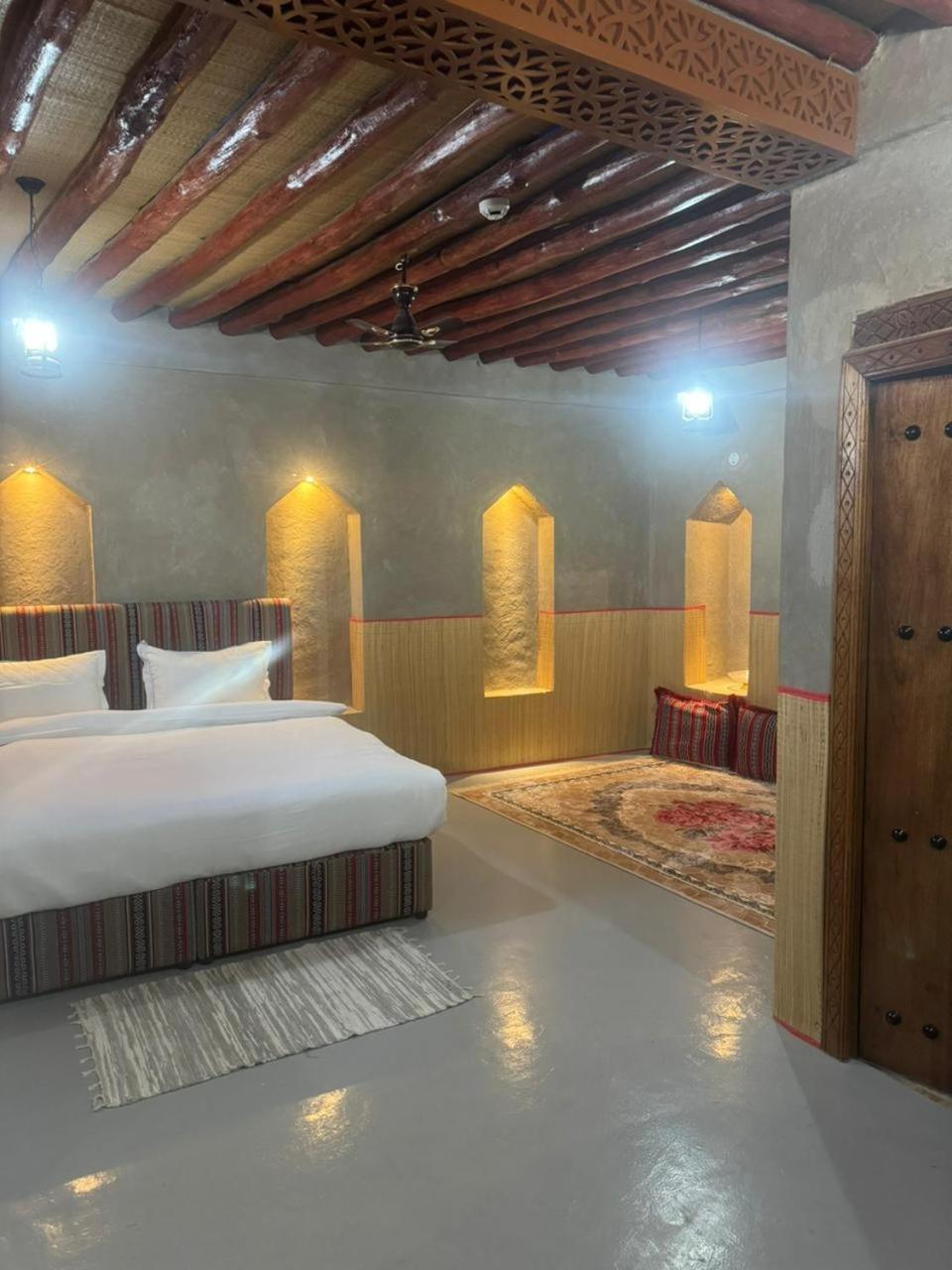 Jawharat Alaqar Inn نزل جوهرة العقر Nizwa Exteriör bild